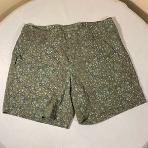 Columbia green floral shorts